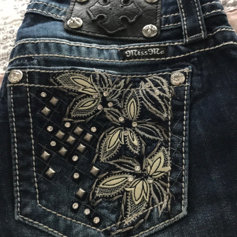 Miss Me Bootcut Jeans, size 27